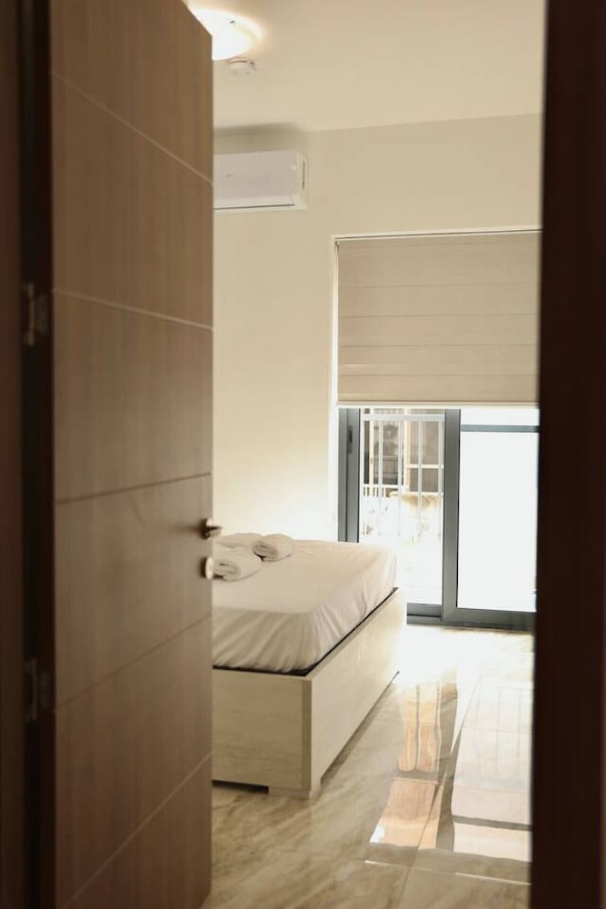 Gozo Coastal Escape Apartment Sea Views in Xlendi photo 2