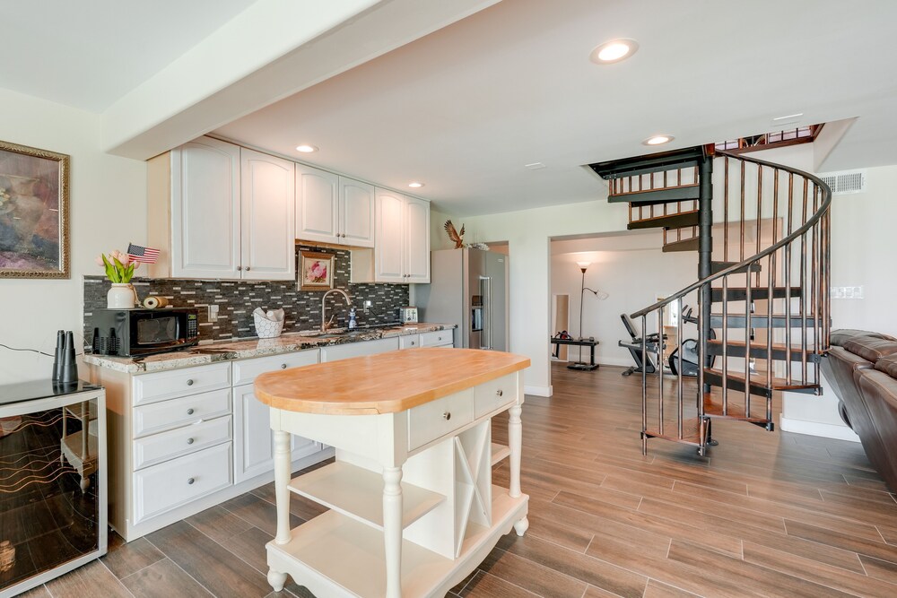 Spacious Arizona Escape - Pool, Hot Tub & Fire Pit