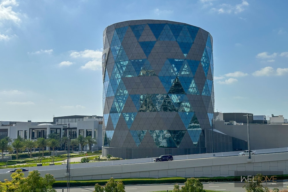 WelHome - Contemporary 1BR at Dubai Hills Estate