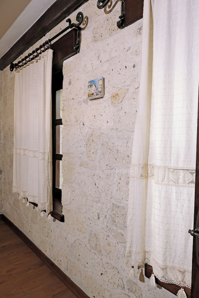 Mai Alaçatı