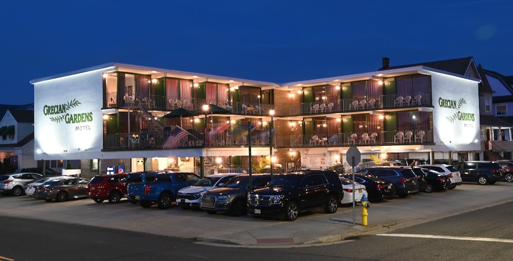 Grecian Gardens Motel