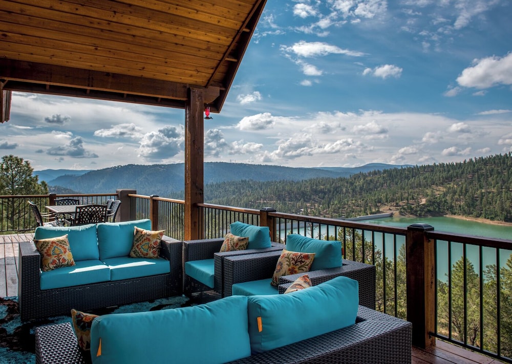 Grindstone Lake Lodge