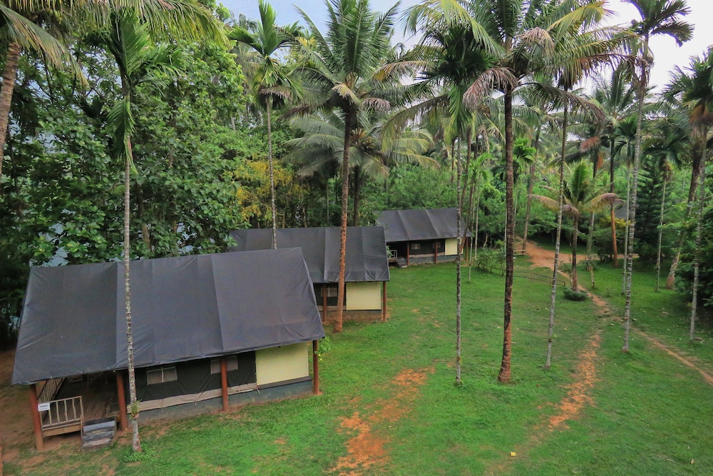 Amritara Riverside Luxury Tents