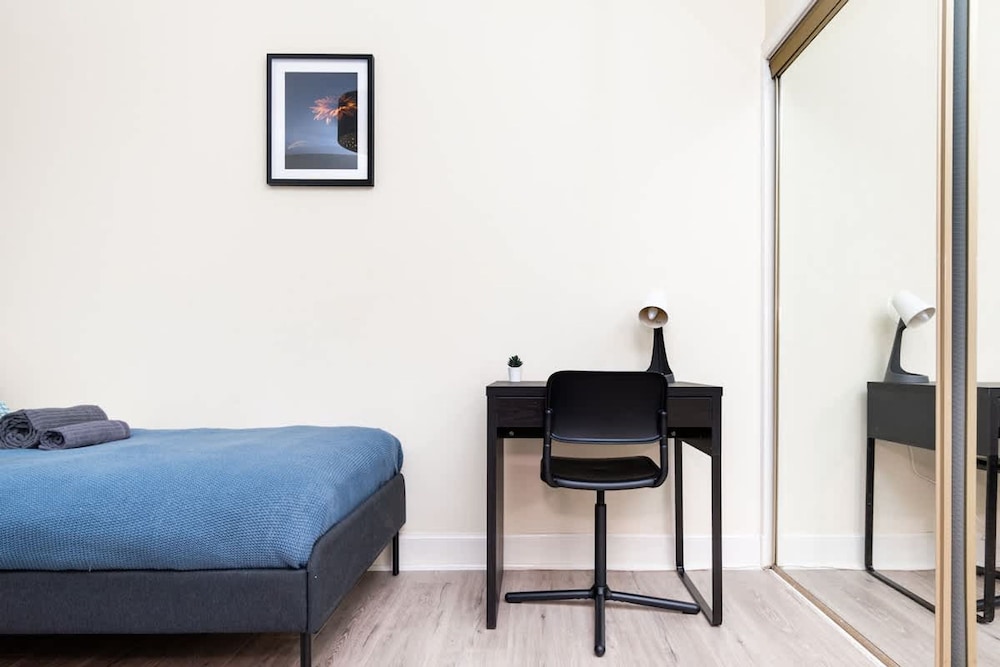2 Bed Flat-ground Floor-parking