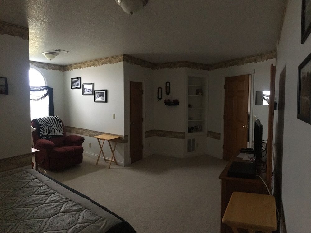 Heritage Homestead Inn