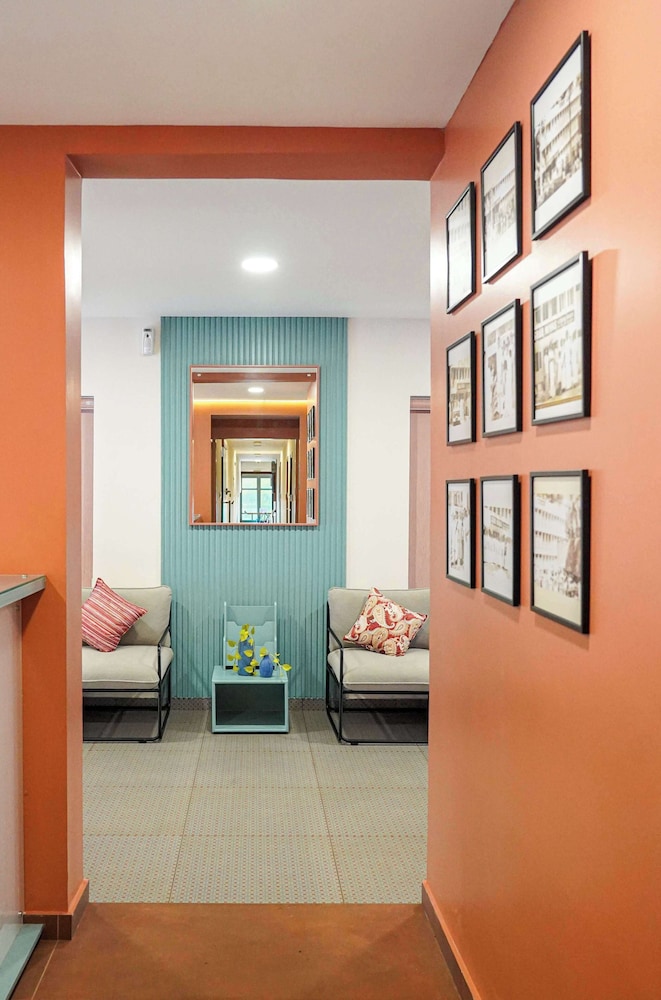 Sreenivas Lodge by Copperfolia