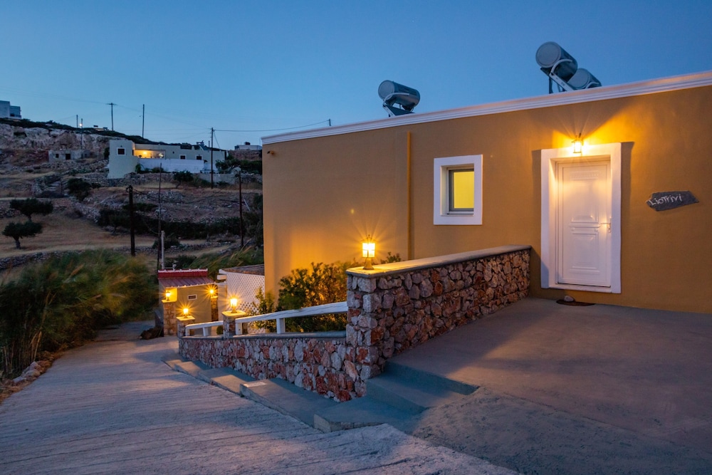 Elaia Villas