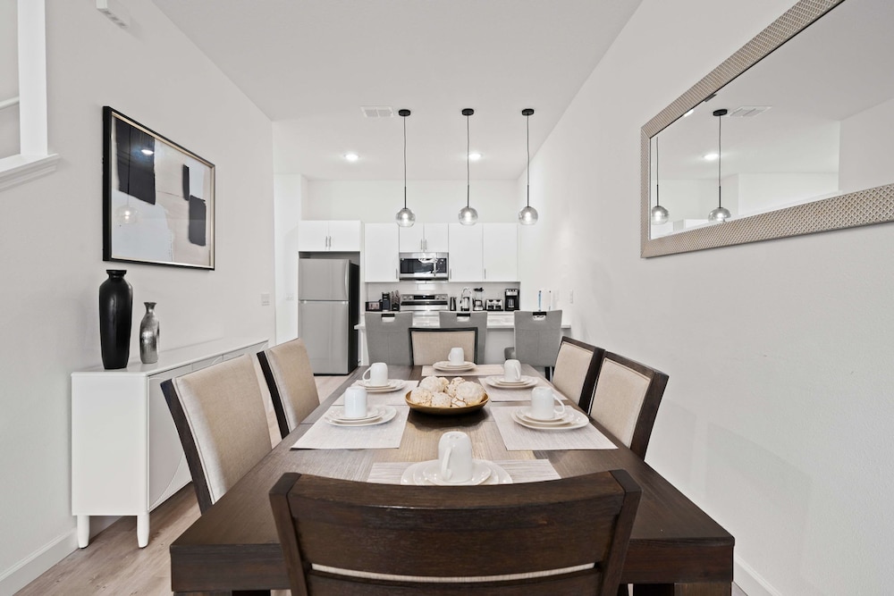 4 Bed Private Family Villa