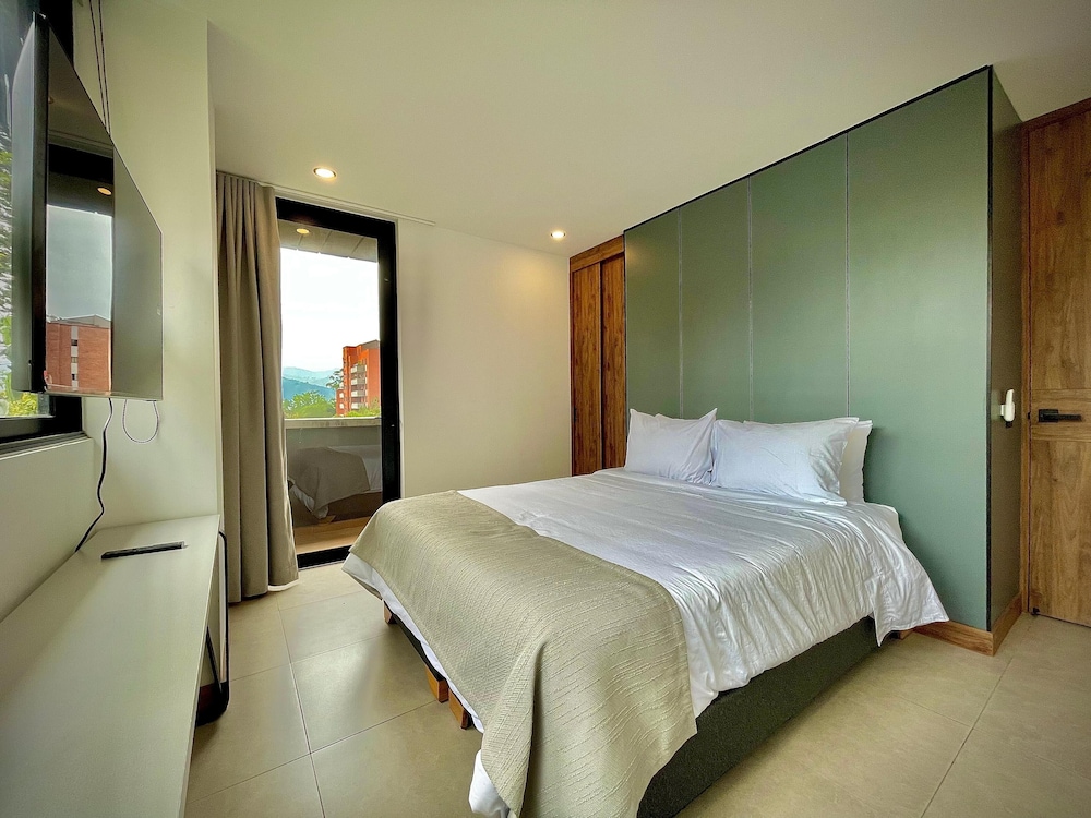 Nomadic Suites