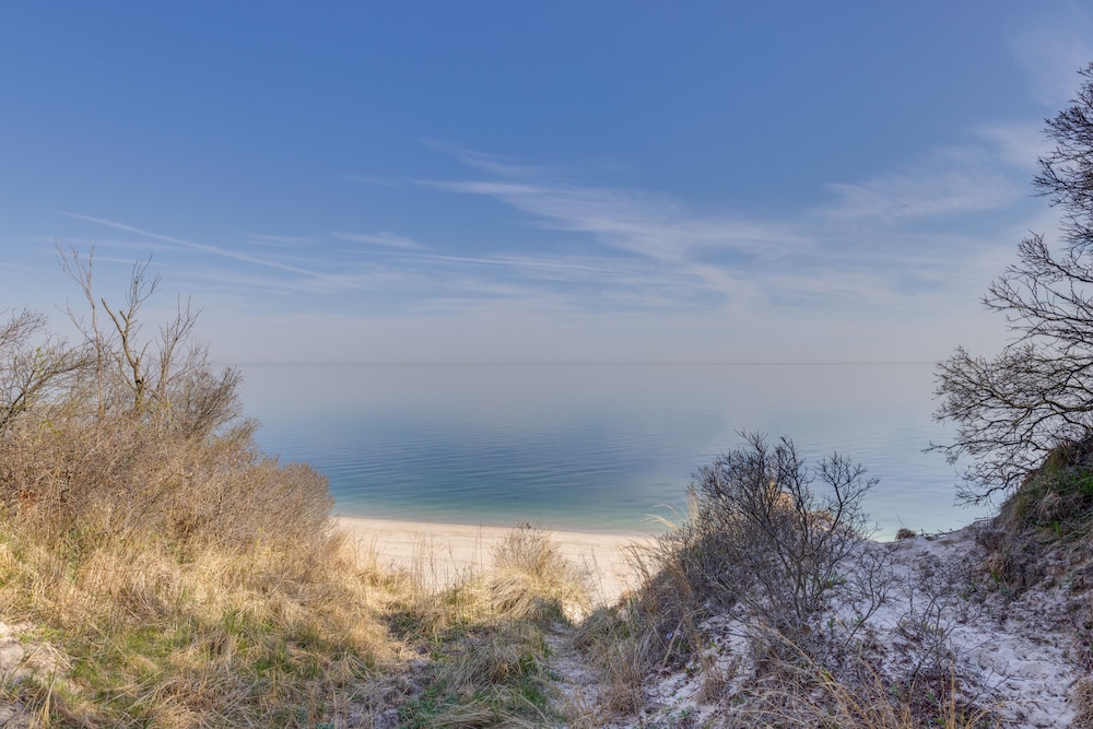 Amazing Rocky Point Retreat Overlooking the Sound! - Property Image 19