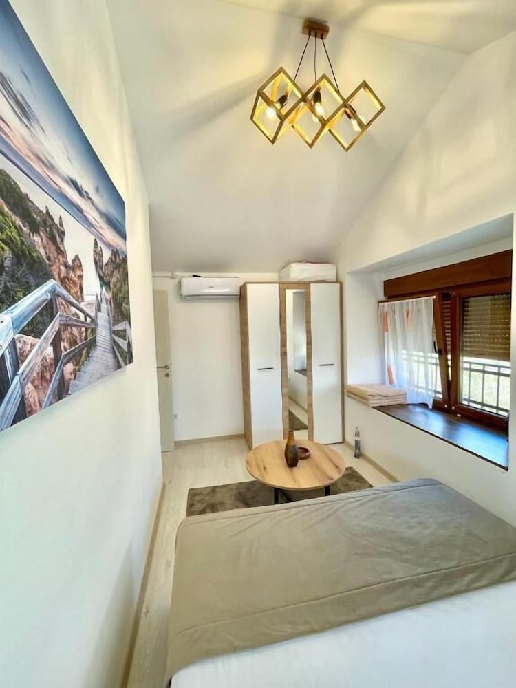 Villa Serenity view 4