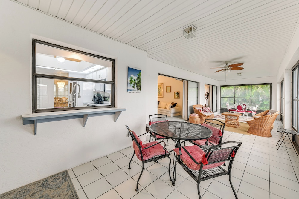 Sunroom & Dock! Canal-front Home in Port Charlotte