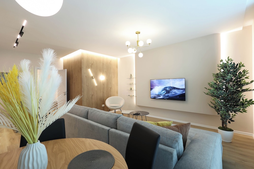 Grandstay Apartments 105