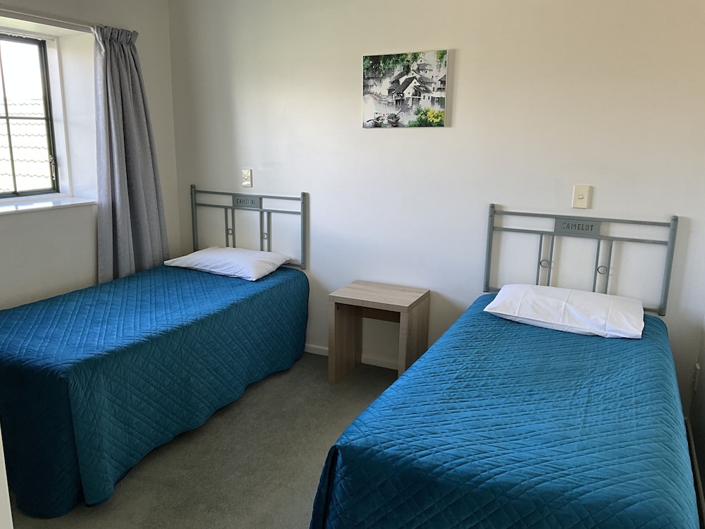 Camelot Motor Lodge