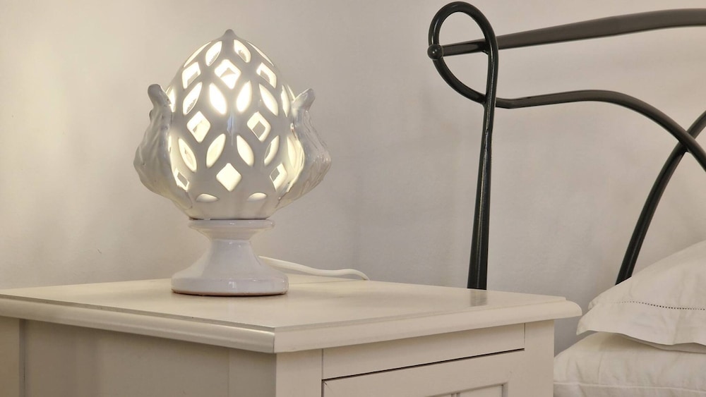 Dimora Maniscalco With Star Vault Ceilings in Matino 2 Bedrooms