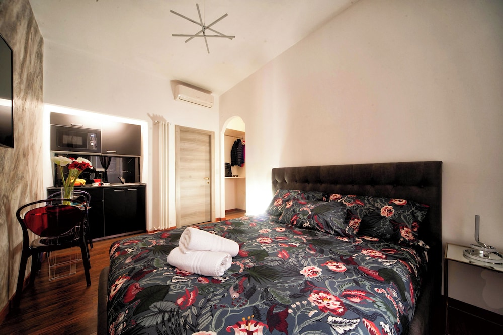 Farnese Jacuzzi Apartment