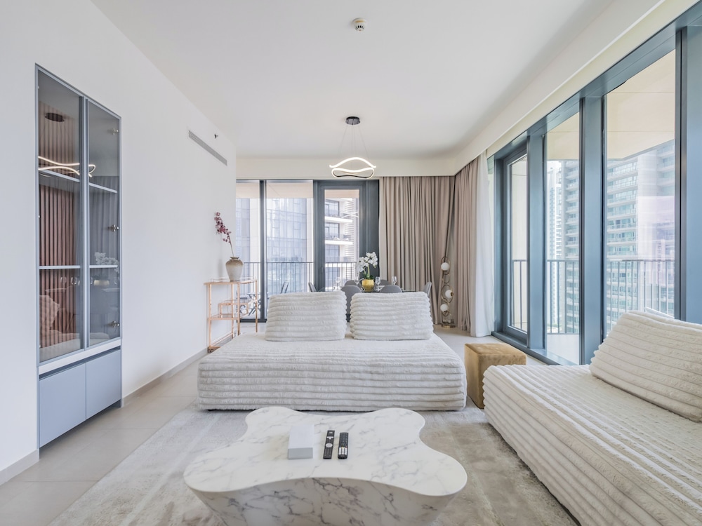 BLVD Heights Residences - Downtown