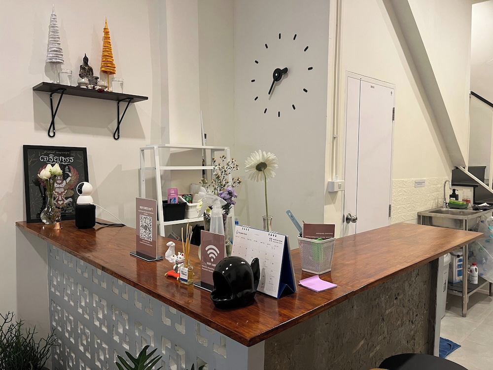 Round The Clock Hostel