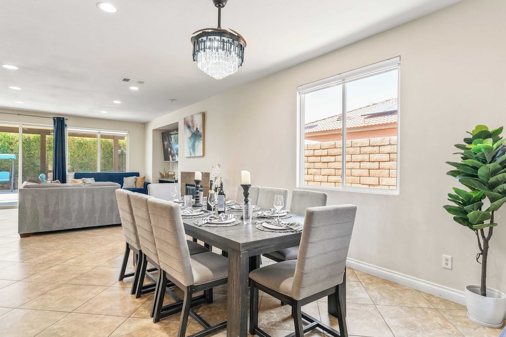 Casa Campo 5BR Desert Oasis w/ Pool, Firepit, & Outdoor Lounge