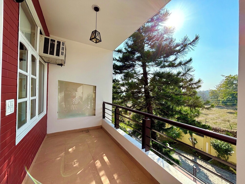 Luxury 4 Bedroom's Independent villa