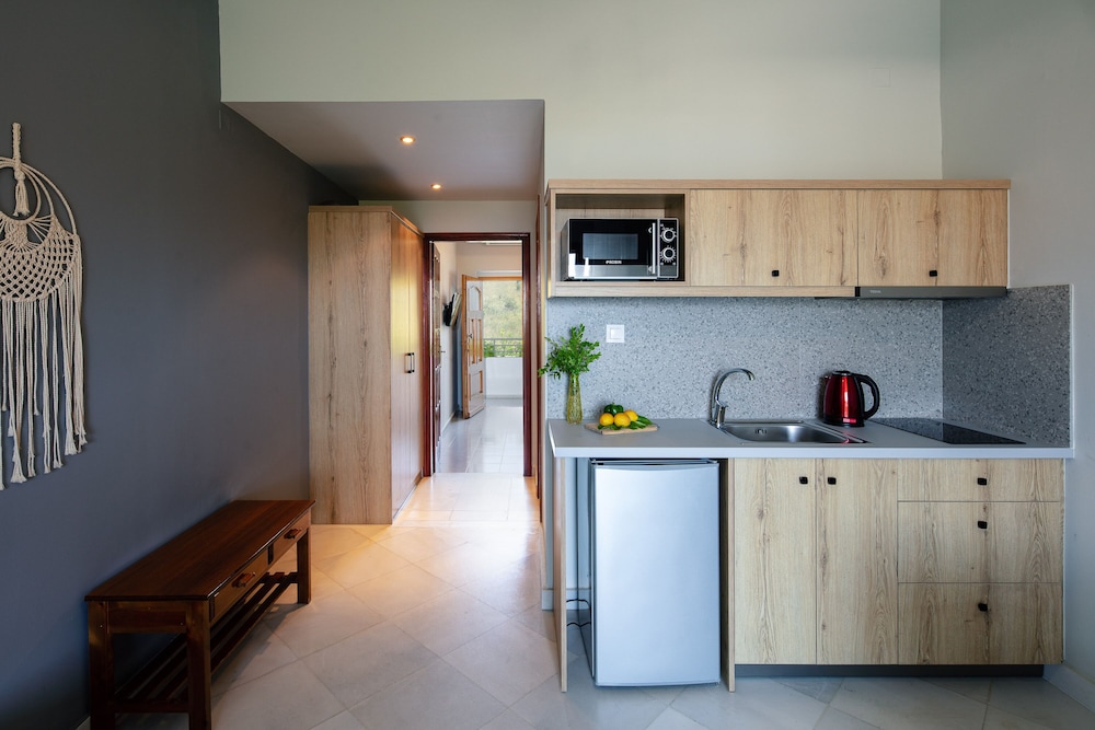Anthos Apartments