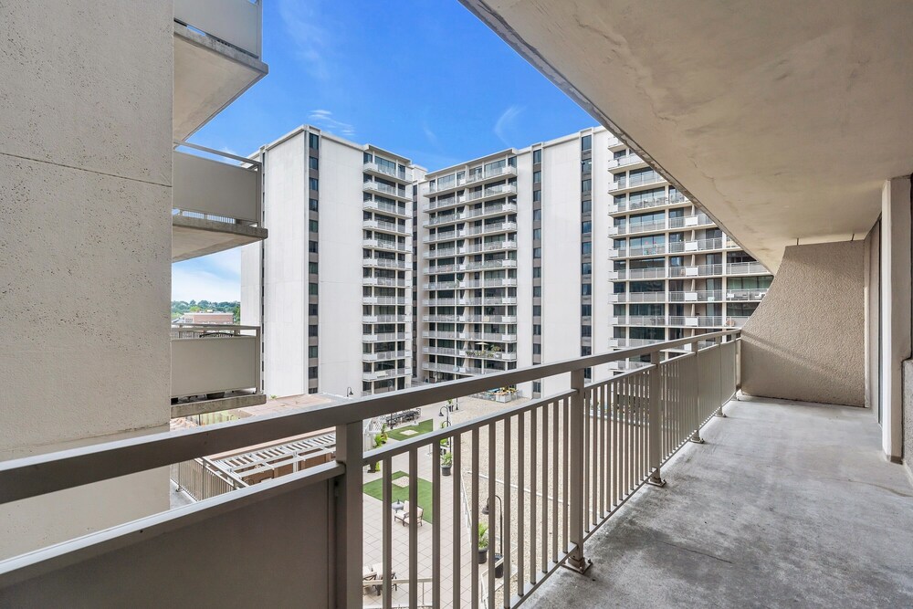 Arlington 2br Furnished Apartment In Crystal City 2 Bedroom Apts
