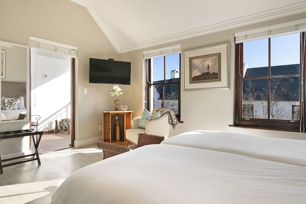 Winelands Golf Lodges at De Zalze
