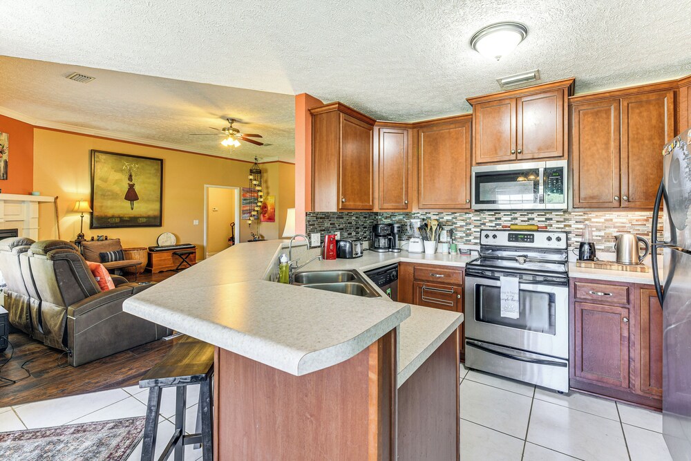 2 Mi to Beach & Boating: Family Home in Lynn Haven