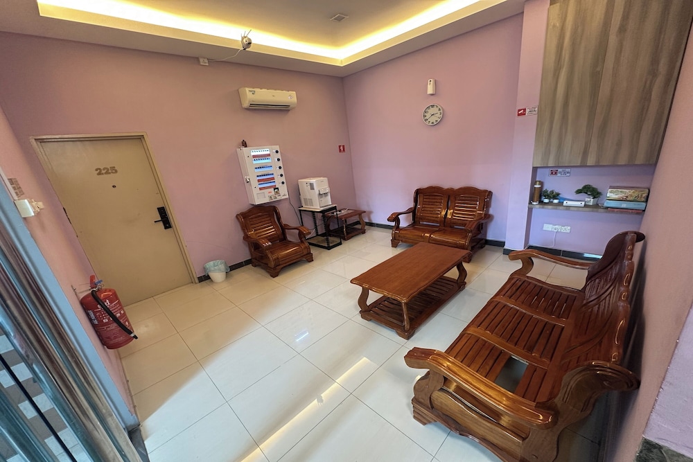 ABC Hostel at Alpha Bukit Serdang Seri Kembangan