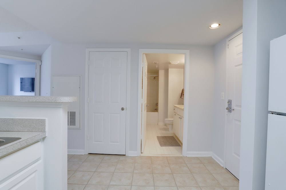 Fascinating Apt in Ballston With Gym