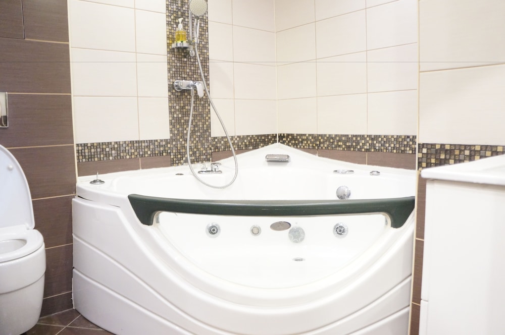 Apartment RF88 with Hot Tub on Moskovsky 220