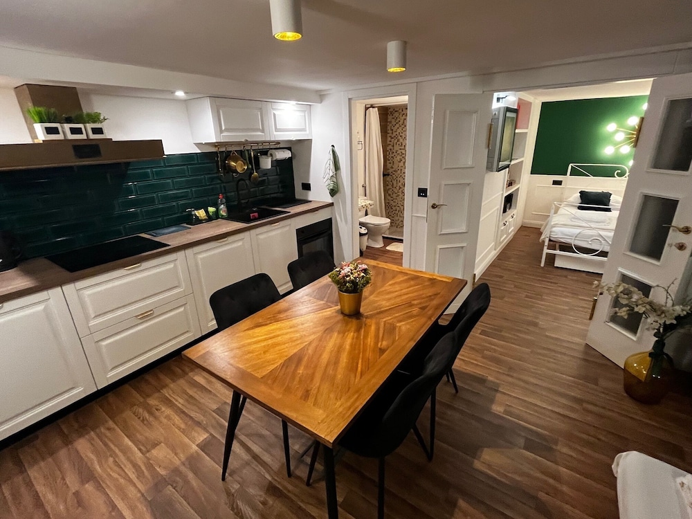 Db Interiors