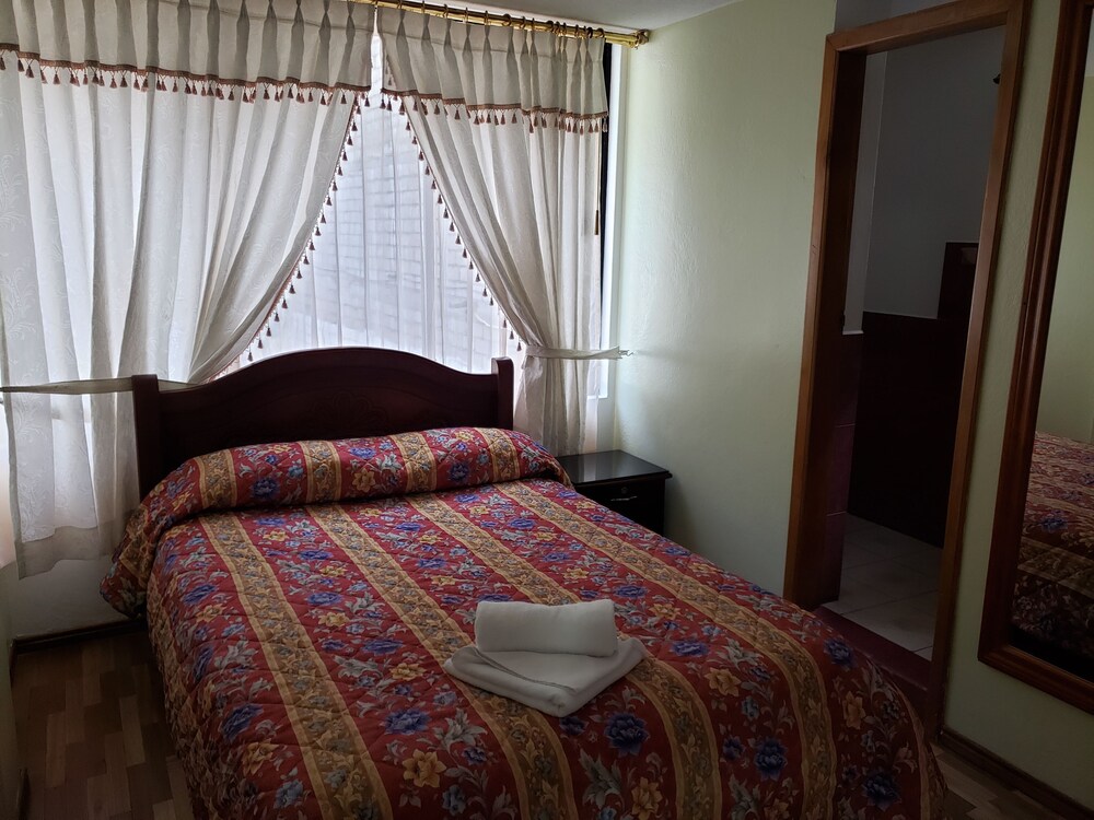Hostal Monte Real