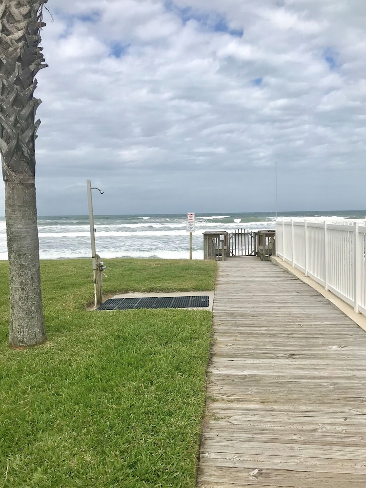 Oceanside Village C1