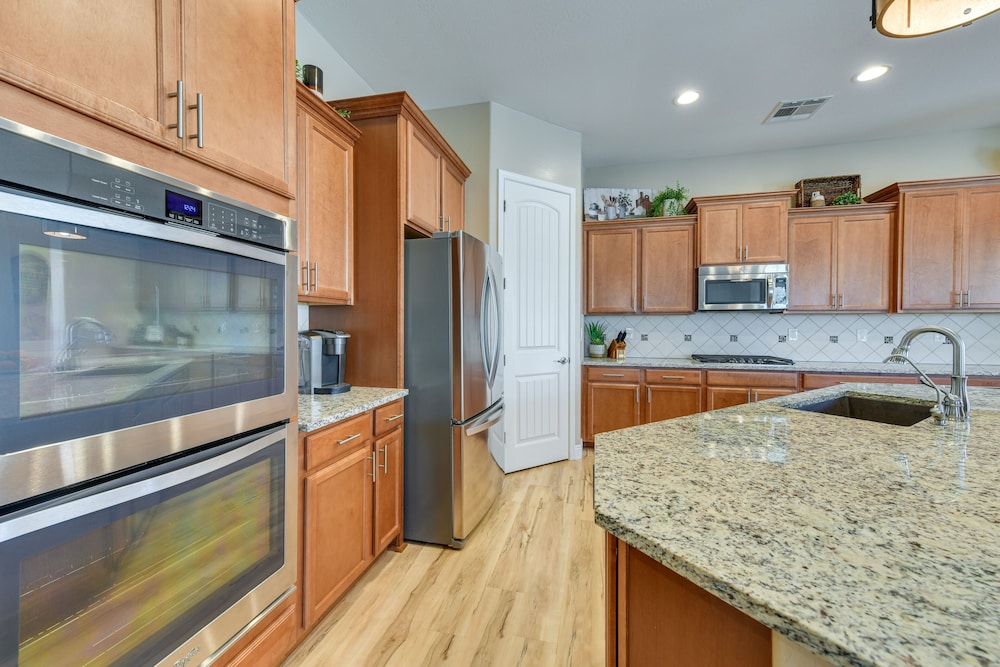 Queen Creek Vacation Rental w/ Private Hot Tub!