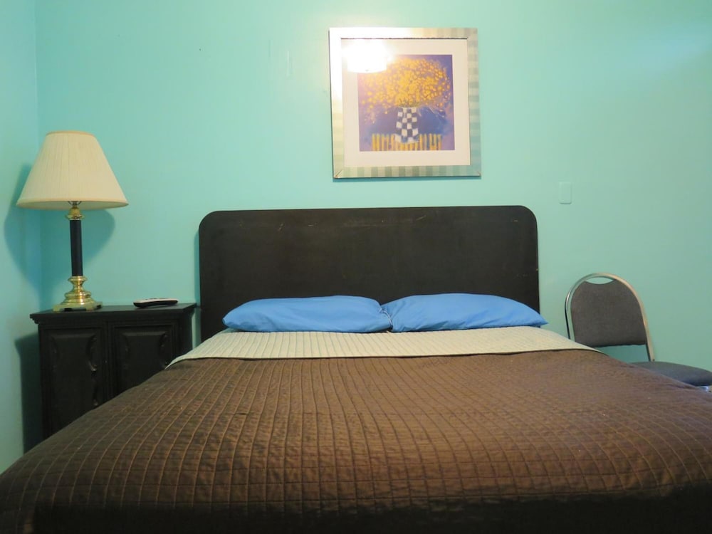 Pillow Talk Motel