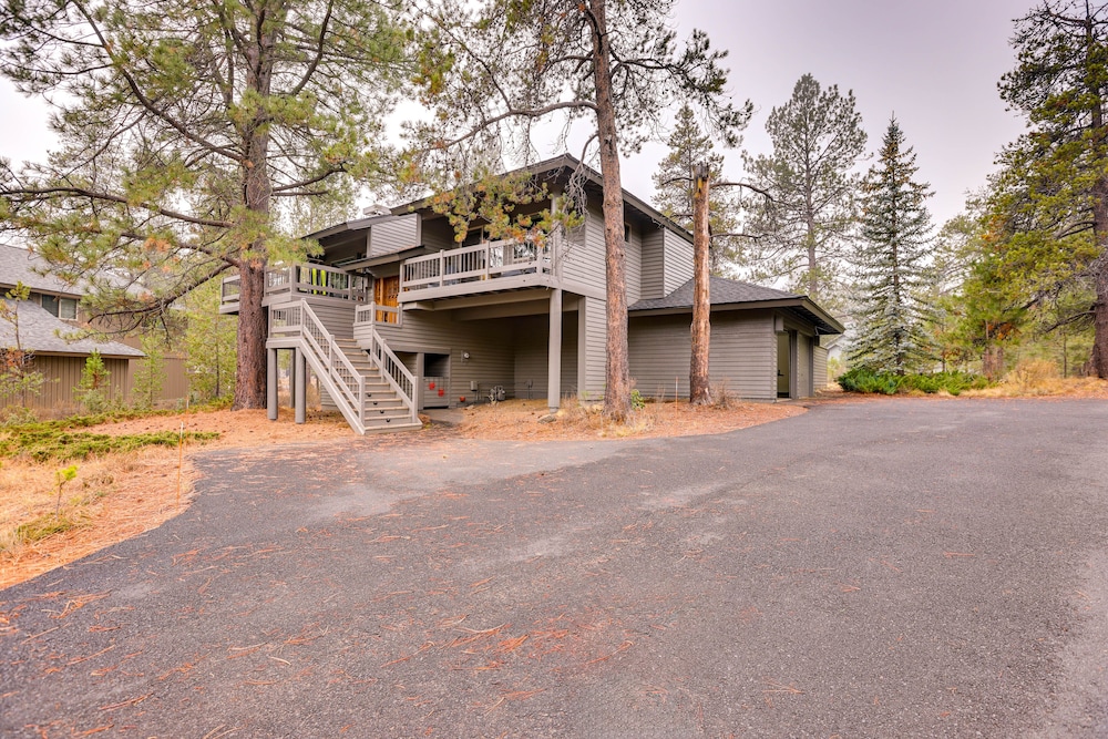 Sunriver Vacation Rental w/ Resort Amenities! view 5