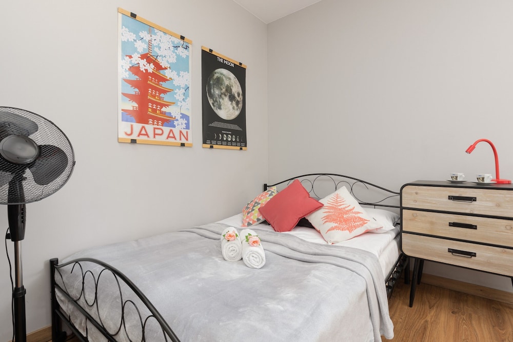 Apartment Wrzesińska Praga by Renters view 5