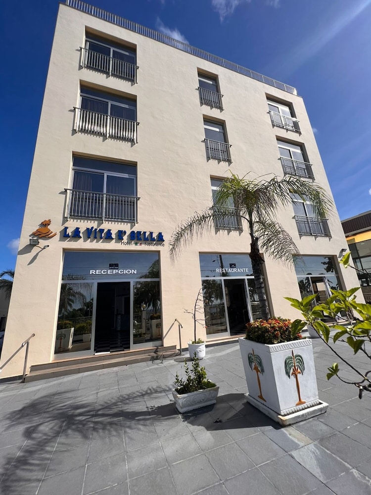 Hotel La Vita E' Bella Hotel Ristorante - Image 1