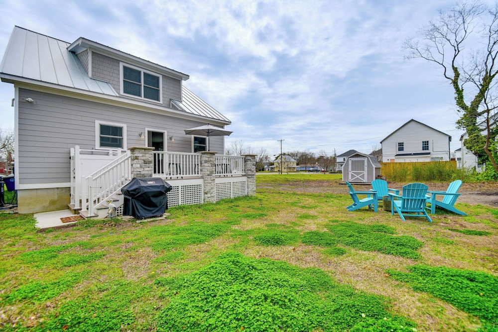 Walk to Beach & Central Park: Home in Cape Charles