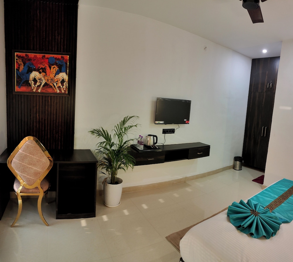 The Pinaki resort & Club