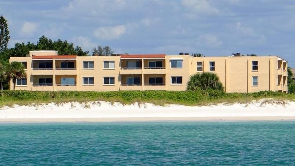 Gulf Sands 205 2 Bedroom Condo by RedAwning