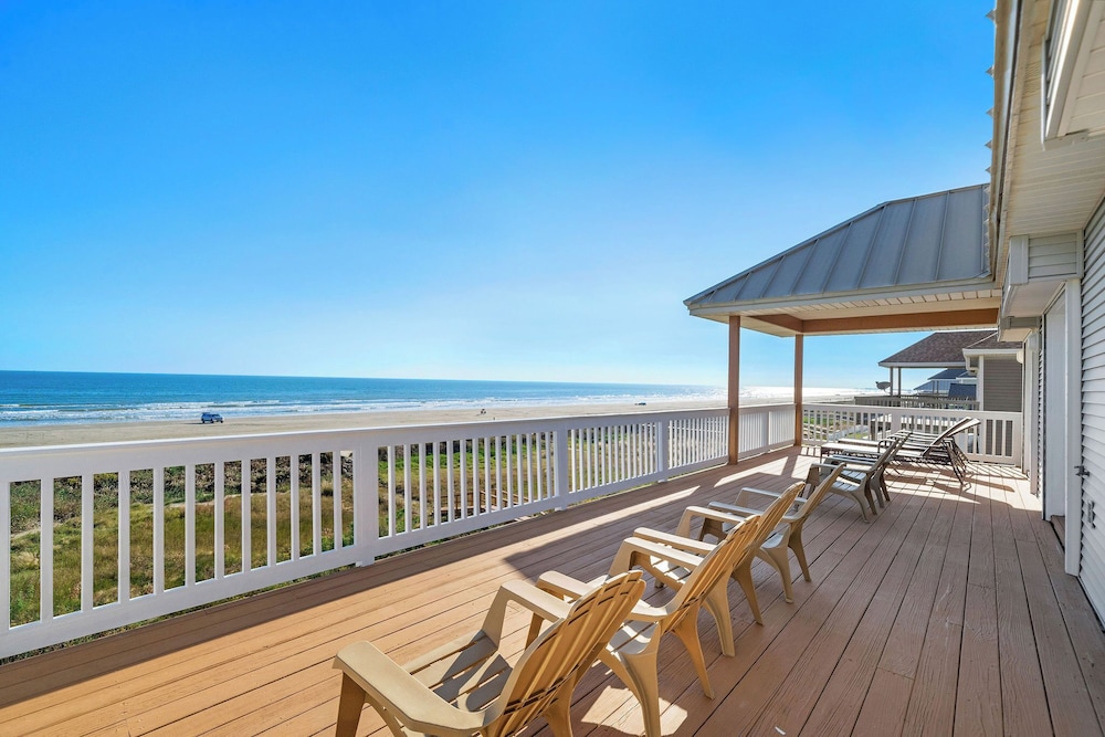 Beach Heaven by Ryson Vacation Rentals