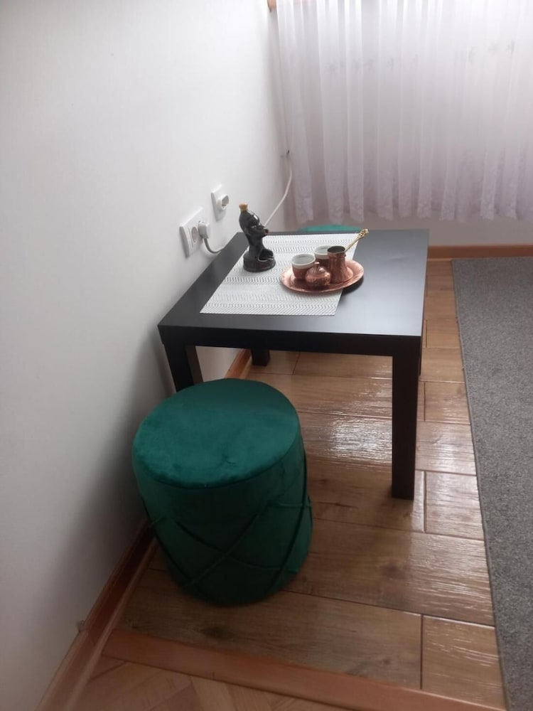 Charming Studio Apartment in Novi Pazar With City & Mountain Views