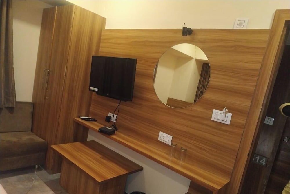 Hotel Vishala