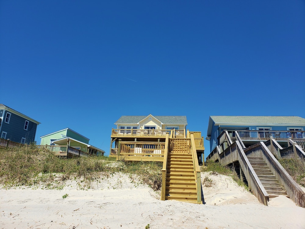 Twin Palms by Topsail Realty