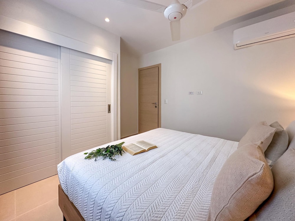 Cozy and Beautiful Apartment at the Beach