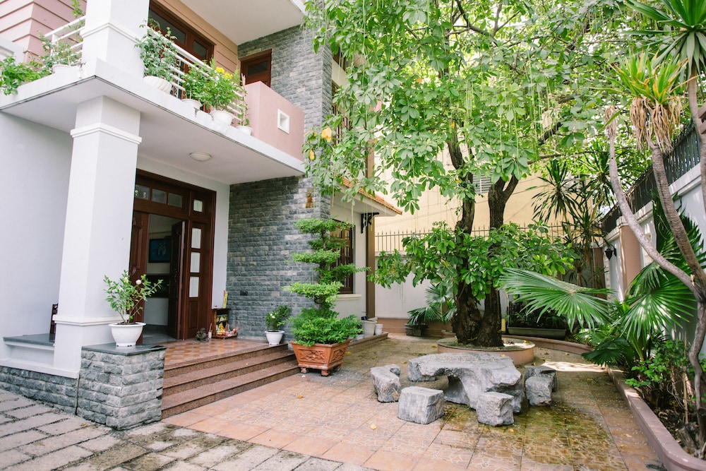 MH Villa