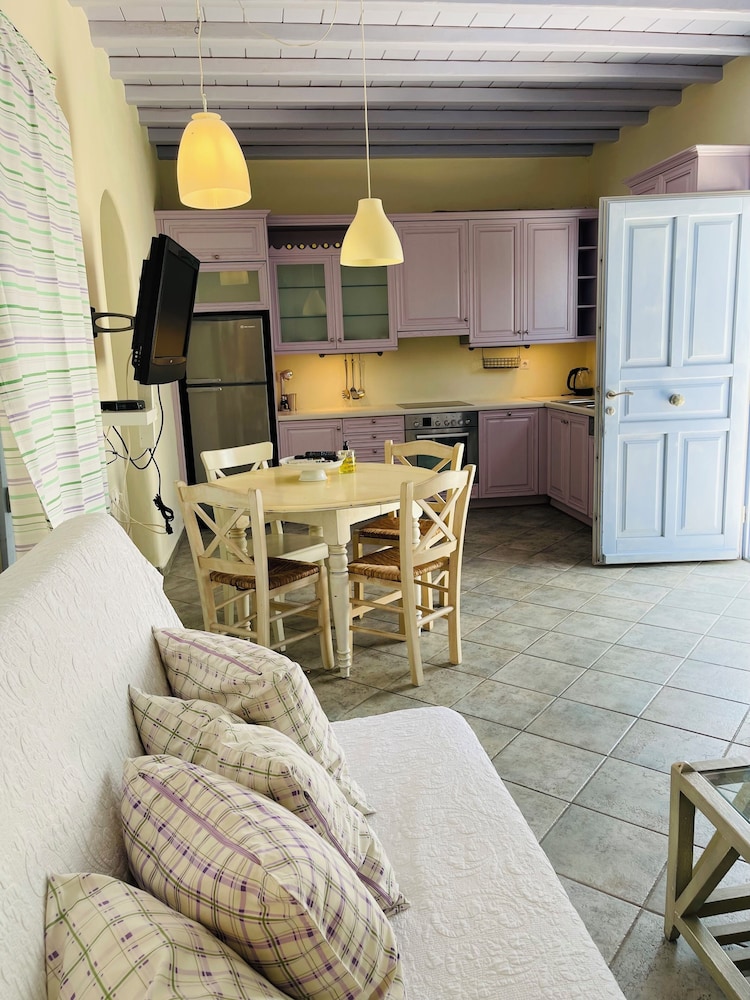 Mimoza Collection suites