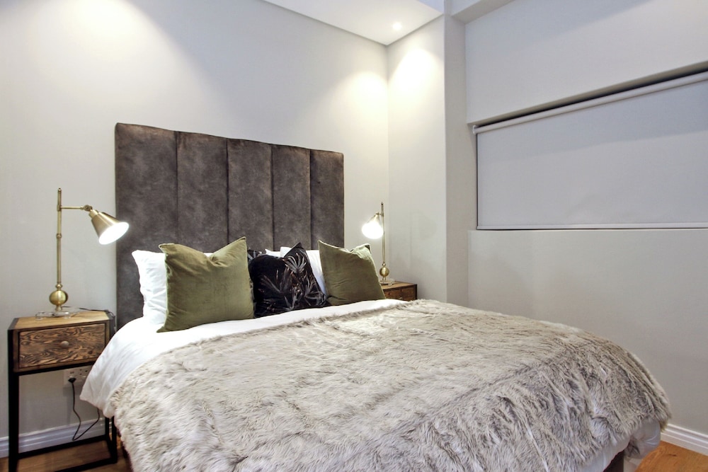 Docklands Deluxe Apartments by ITC Hospitality